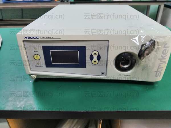 STRYKER X8000冷光源  開機燈不亮，有異常響聲.jpg